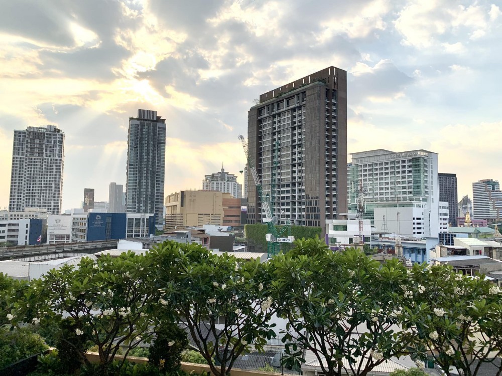 For rent!! Condo Life @ Sukhumvit 65, convenient transportation, near BTS Satha Phra Khanong, book now!!