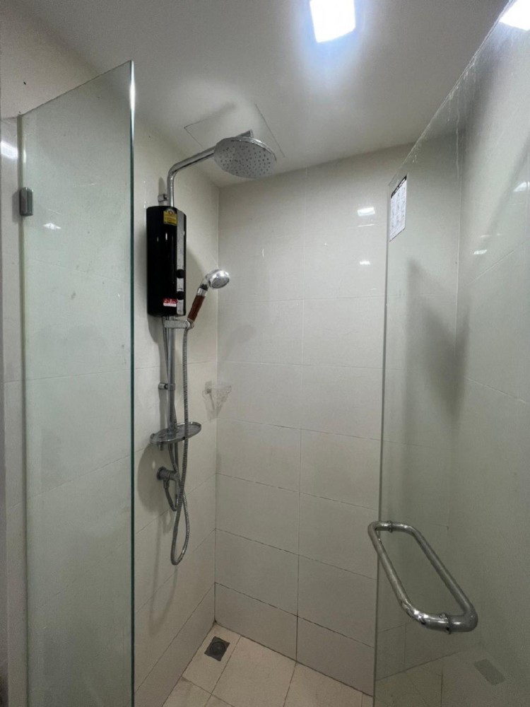 For rent!! Metro Luxe Ratchada, 1st floor, Building A, beautiful room, fully furnished Ready to move in immediately, hurry up and book now!!