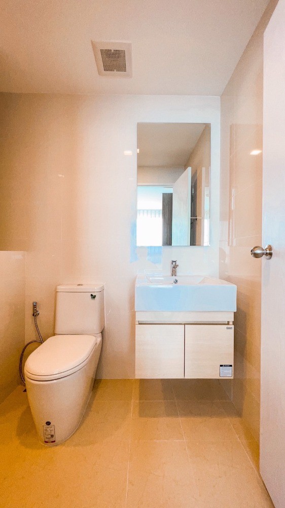 For rent!! Metro Luxe Ratchada, 6th floor, beautiful room, fully furnished Ready to move in immediately, don't miss it!!