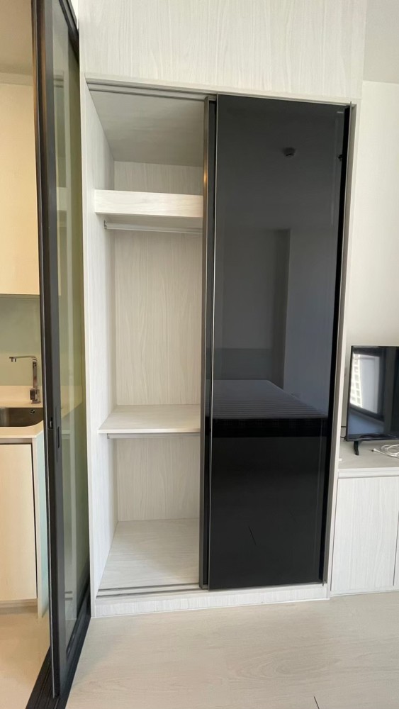 For rent Massarine Ratchayothin, 15th floor, beautiful room, fully furnished and electrical appliances, book now.