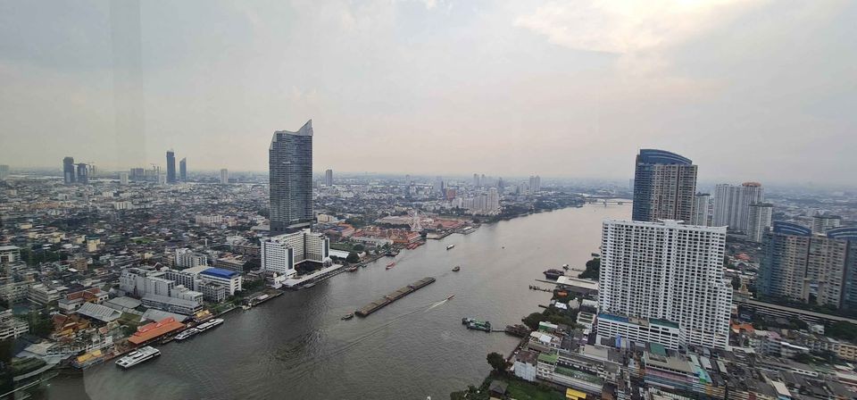 For rent, Chapter Charoennakorn - Riverside, white tone room, clean, comfortable price, complete in one place, must not be slow