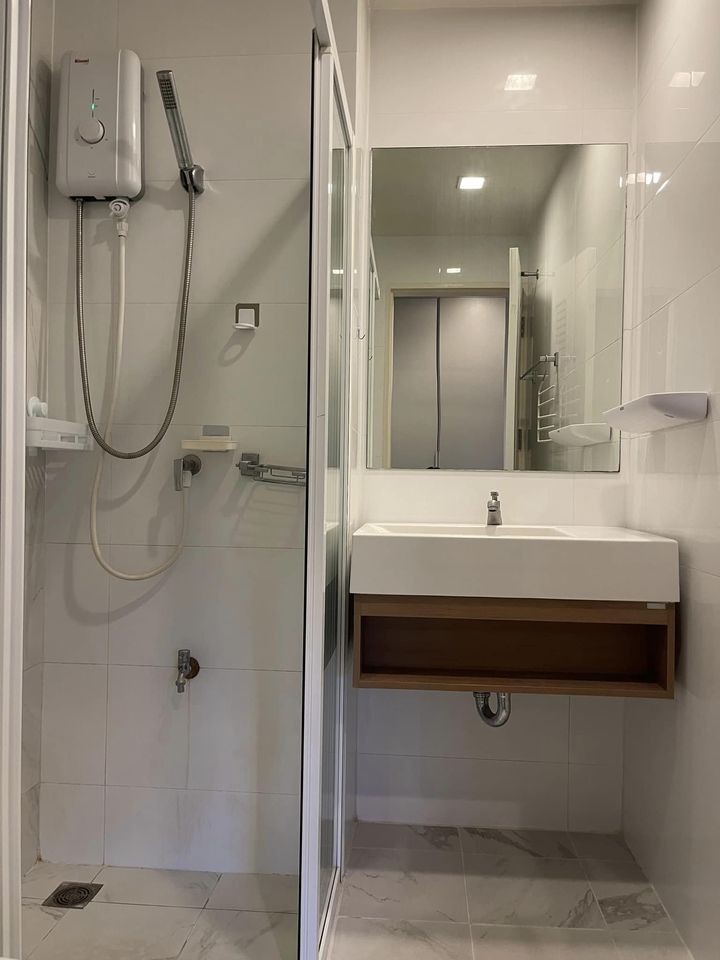 For rent H2 Ramintra 21, 2 bedrooms, 2 bathrooms, fully furnished. Comes with a pocket-friendly price You can't miss it, book now.