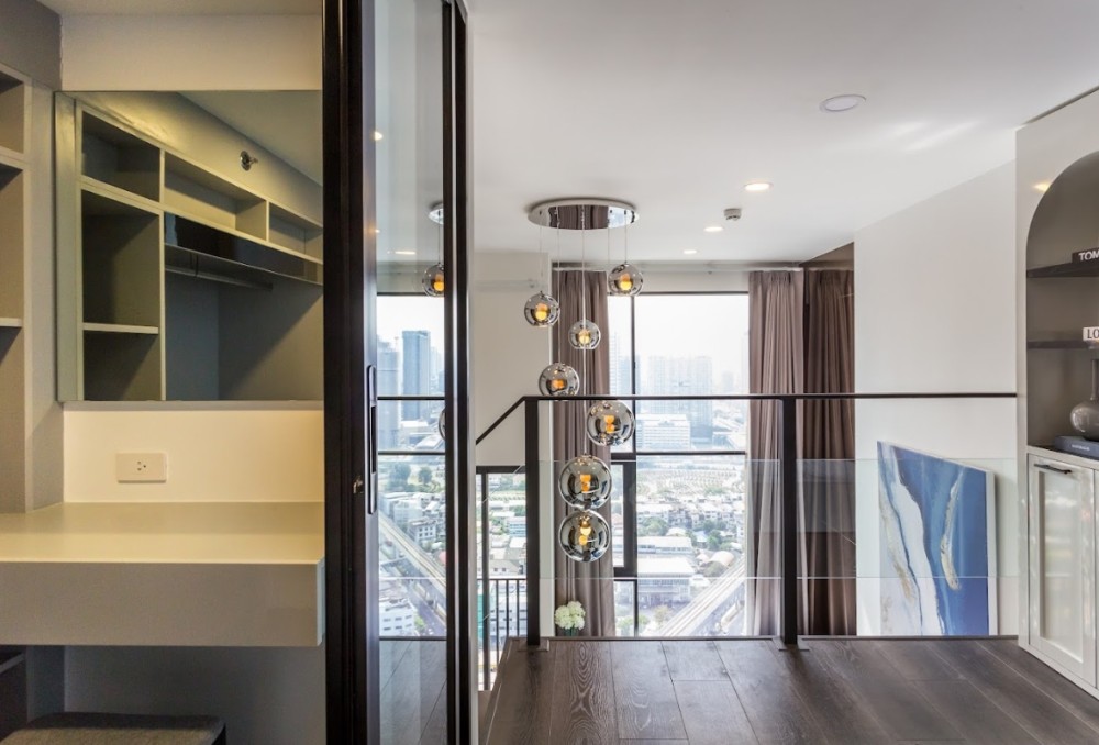 KnightBridge space ratchayothin for rent, nice decoration room With complete facilities, don't wait.