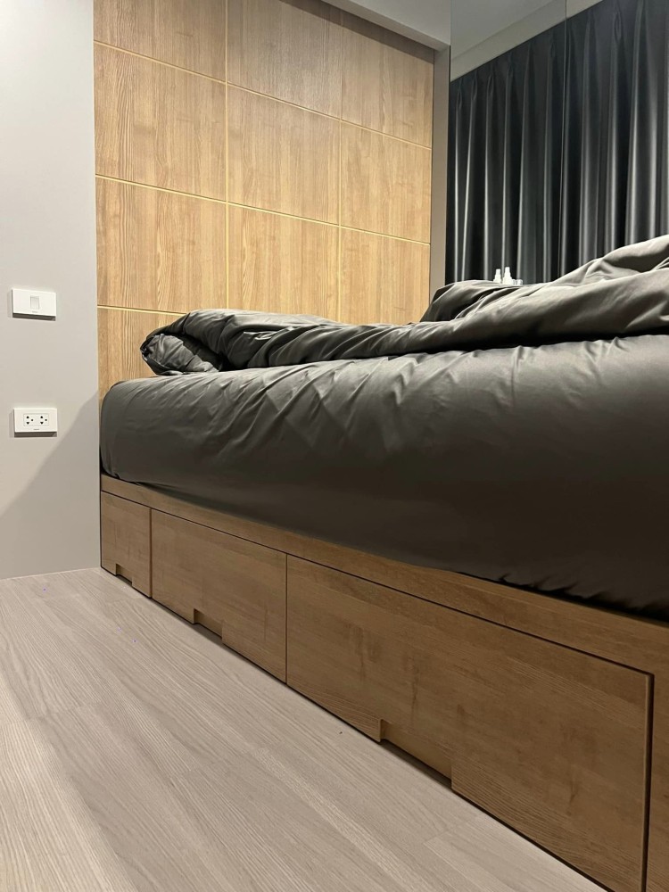 For rent, Life Asoke rama9, decorated with built-ins, the whole room is minimalist style, the storage space is perfect, don't wait.