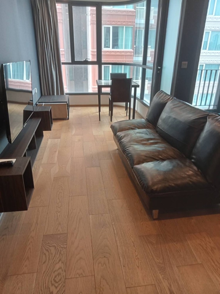 For rent, Q Chidlom Phetchaburi, beautiful room, complete electrical appliances, ready to move in, just drag your bag.