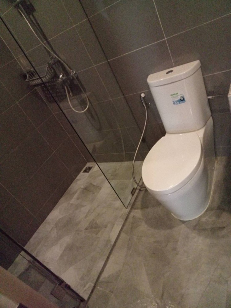 For rent, Q Chidlom Phetchaburi, beautiful room, complete electrical appliances, ready to move in, just drag your bag.