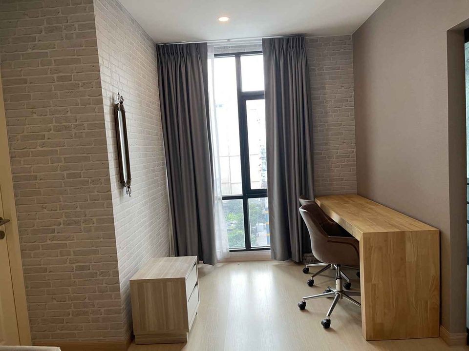 Condo for rent, Bangkok Horizon Sathorn, nice room, modern style With facilities, book now.