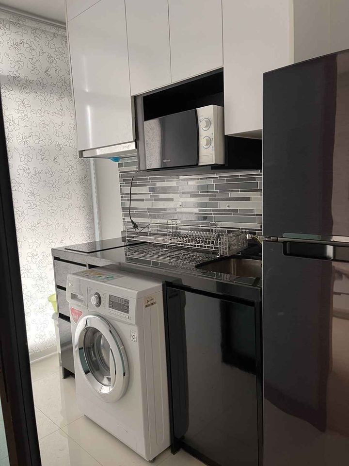 Condo for rent, Bangkok Horizon Sathorn, nice room, modern style With facilities, book now.