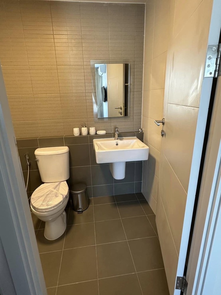Condo for rent, Dcondo Hideaway-Rangsit, 8th floor, corner room, most beautiful room, not booking is very missed.