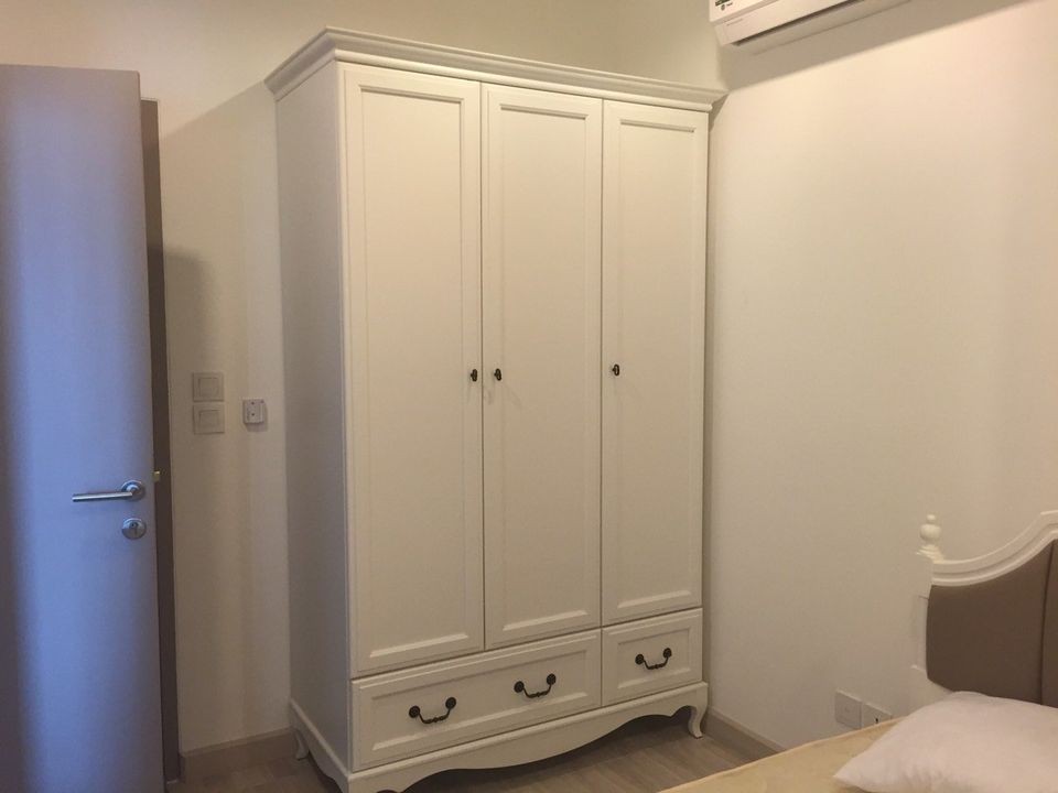 Condo for rent, Ideo Mobi Sukhumvit, nice room, spacious size, high floor, good price, hurry to reserve it.