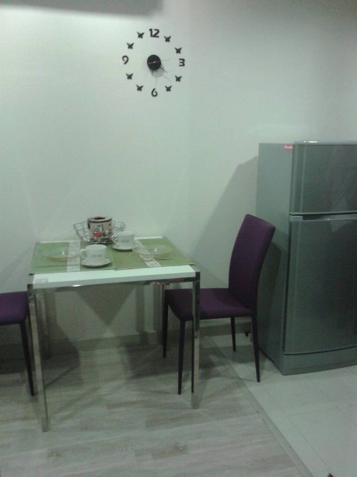 Condo for rent, Ideo Mobi Sukhumvit, nice room, spacious size, high floor, good price, hurry to reserve it.