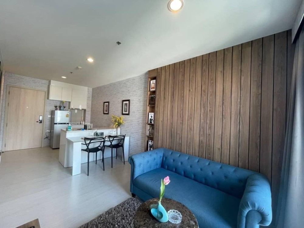 Condo for rent, Rhythm Sukhumvit 42, nice room, decorated in modern style, unblocked view, book now before you miss it.