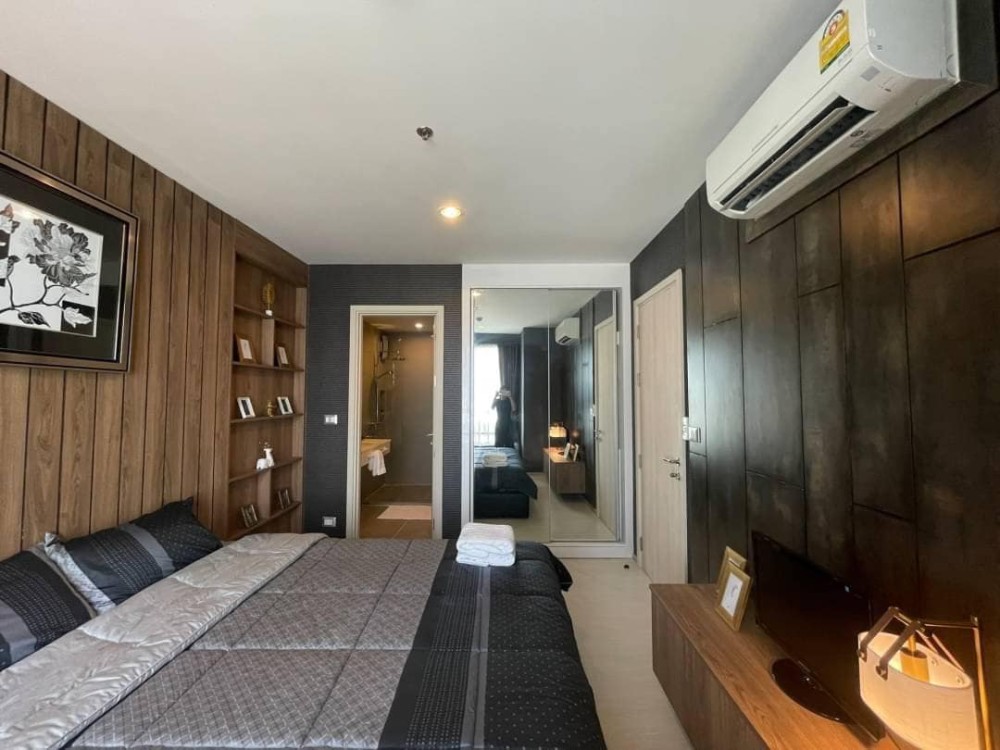 Condo for rent, Rhythm Sukhumvit 42, nice room, decorated in modern style, unblocked view, book now before you miss it.
