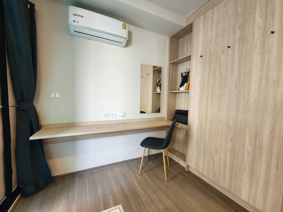 Condo for rent, The MUVE, Ram 22, Building B, 3rd floor, Studio room, decorated room, very nice. Hurry up to reserve before you miss it.