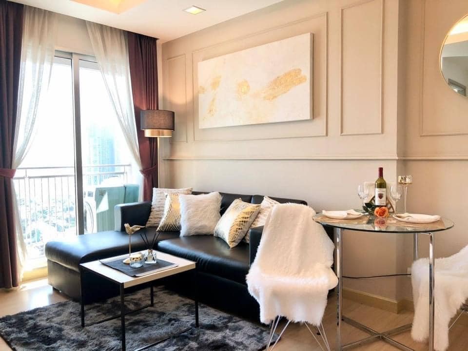 Condo for rent, True Thonglor, nice decorated room With a good built-in, complete the battle in one place, you must hurry and reserve.