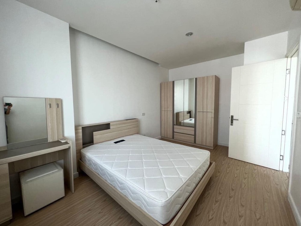 Condo for rent, T.C. Green, high floor, high view, beautiful room, fully furnished, ready to move in. Hurry up, don't miss it.