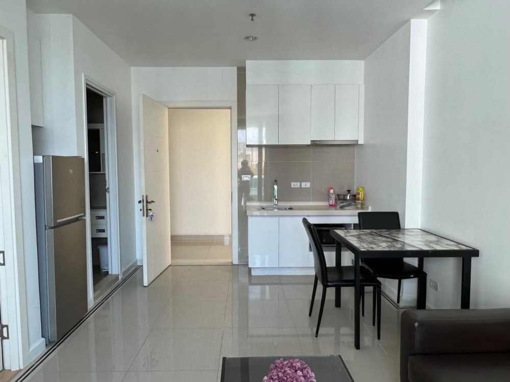 Condo for rent, T.C. Green, high floor, high view, beautiful room, fully furnished, ready to move in. Hurry up, don't miss it.