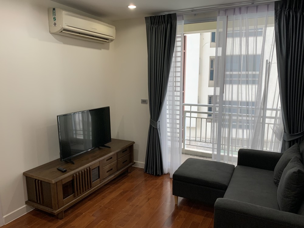 Condo for rent, Baan Siri Silom, fully furnished, ready to move in. You can't miss it!!
