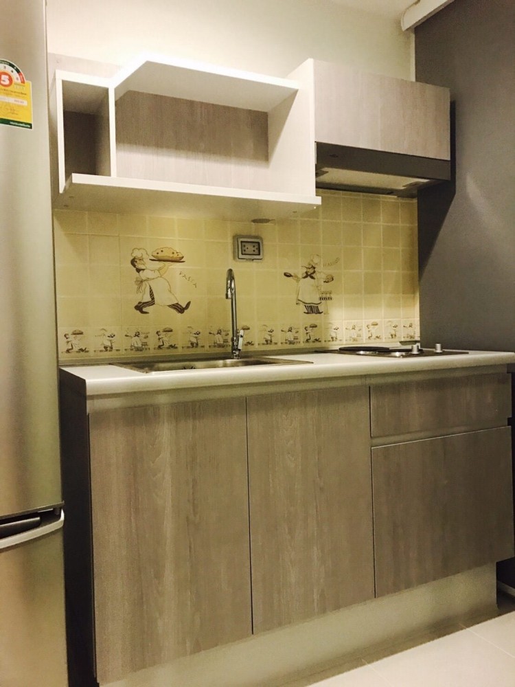 Condo for rent, Premio Fresco, built in the whole room, very new room, fully furnished can't miss