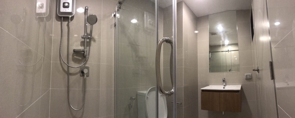Condo for rent, Premio Fresco, built in the whole room, very new room, fully furnished can't miss