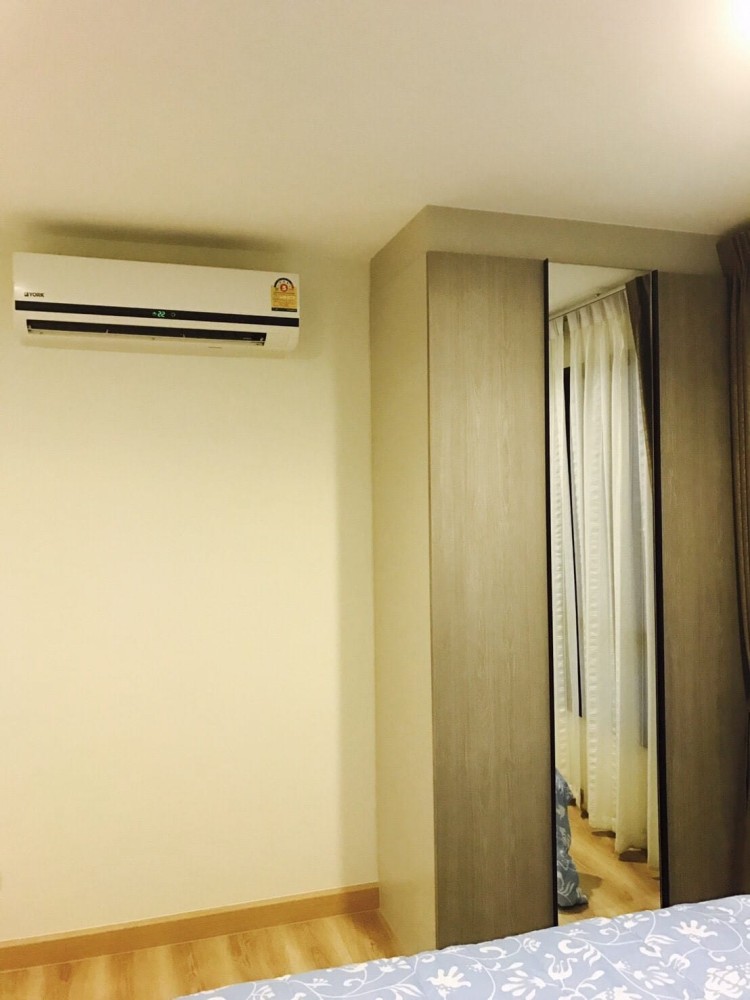 Condo for rent, Premio Fresco, built in the whole room, very new room, fully furnished can't miss