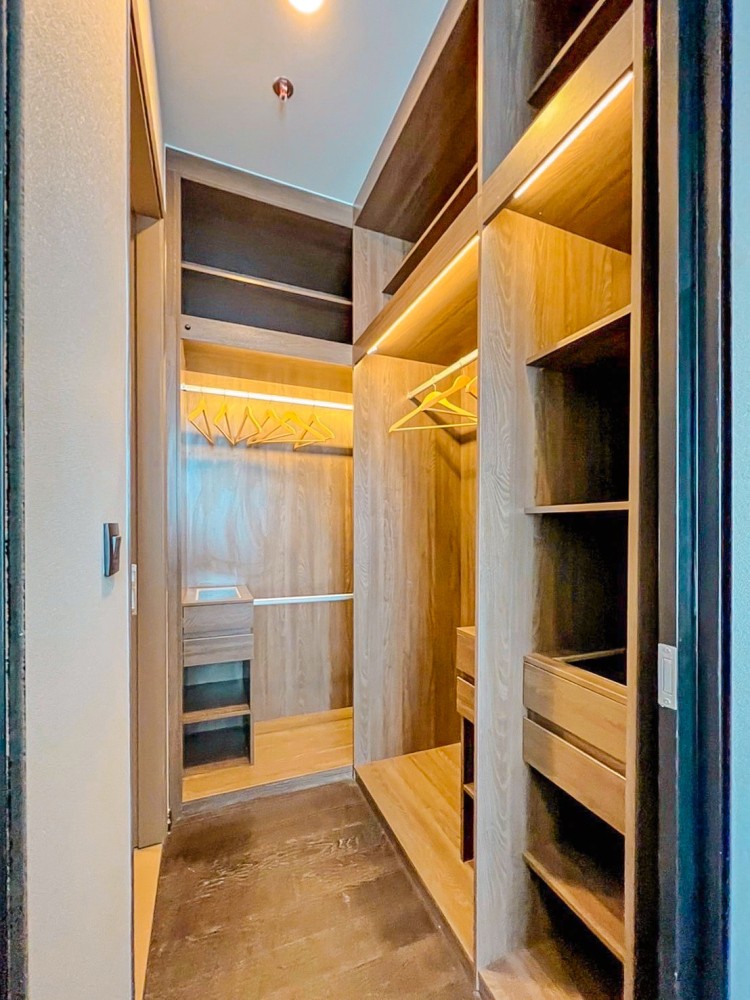 Condo for rent sell, Park Origin Thonglor, the room is very beautiful, not hot, nothing obscures, don't wait !!
