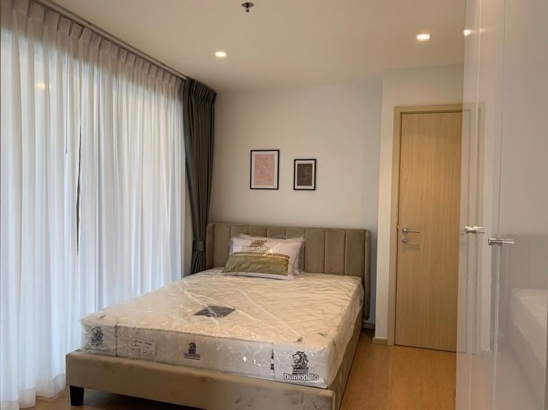 Condo for rent, Maru Ekkamai 2, beautiful room, high floor, good view, near the train, convenient transportation, ready to move in, book now!