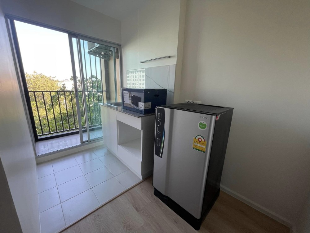 Condo for rent, U Campus Rangsit-Mueang Ek, 5th floor, newly renovated room, very beautiful, inviting, plus a good price for your heart, book now.