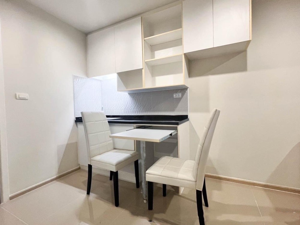Condo for rent: Rich Park 2 @ Taopoon Interchange Side view of Bang Sue Central Station Fully furnished