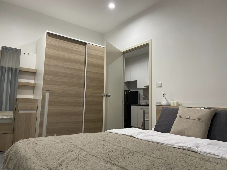 Condo for rent, Rich Park Triple Station, high floor, ready to move in room. Complete with electrical appliances, don't miss it!!
