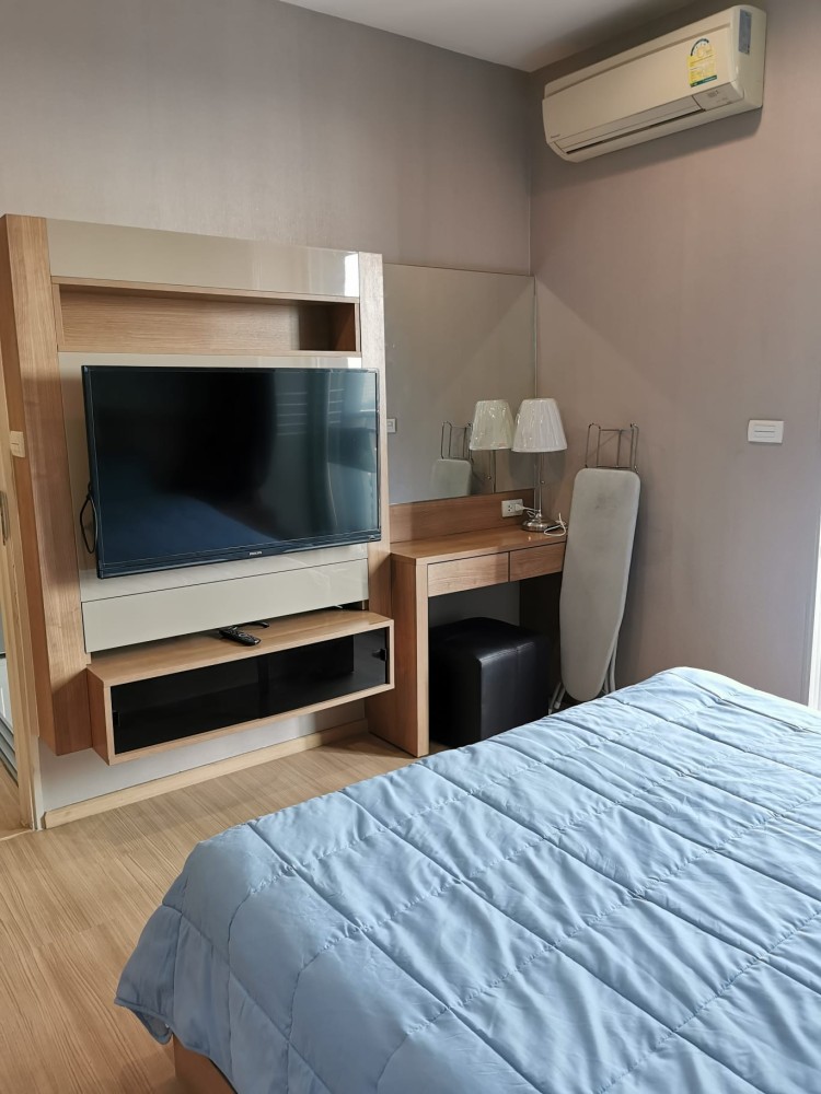 Condo for rent, Rhythm Sukhumvit 50, Tesco Lotus view, near the BTS, convenient transportation, hurry up and book now.