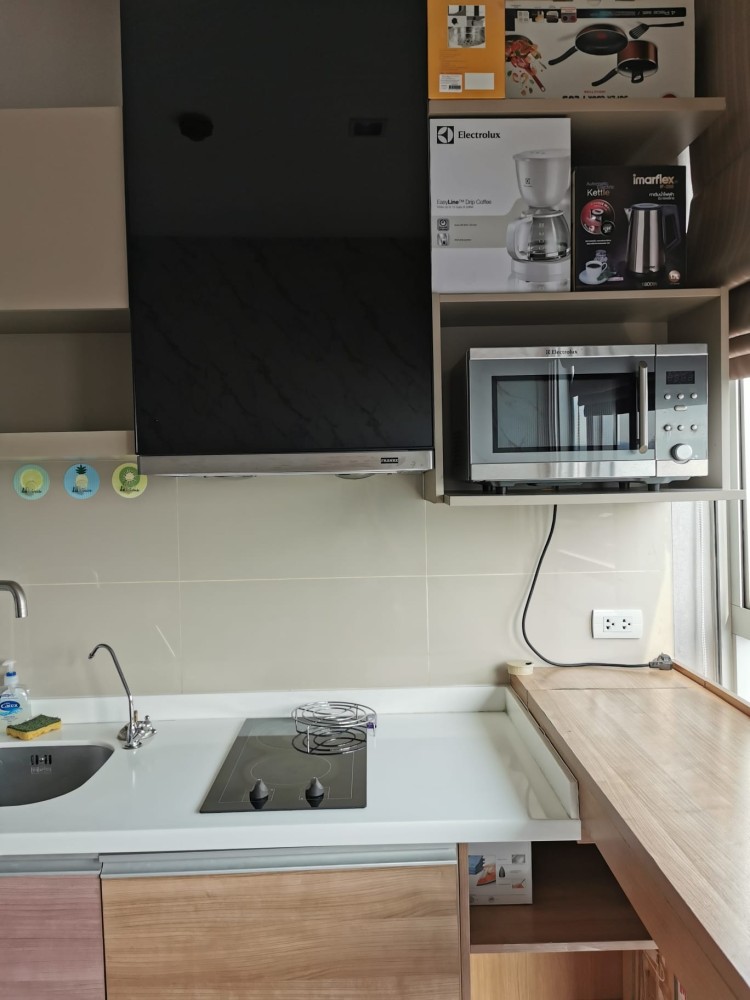 Condo for rent, Rhythm Sukhumvit 50, Tesco Lotus view, near the BTS, convenient transportation, hurry up and book now.