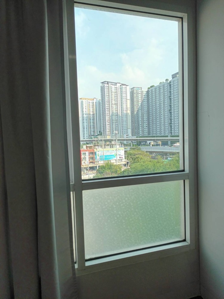 Condo for rent, Regent Orchid, Talat Phlu, corner room, good view, with windows on 2 sides, near the train station, convenient to travel