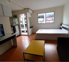 Condo for rent, Lumpini Township Rangsit Klong 1, 5th floor, beautiful room, livable, comes with the best price. Don't miss it.