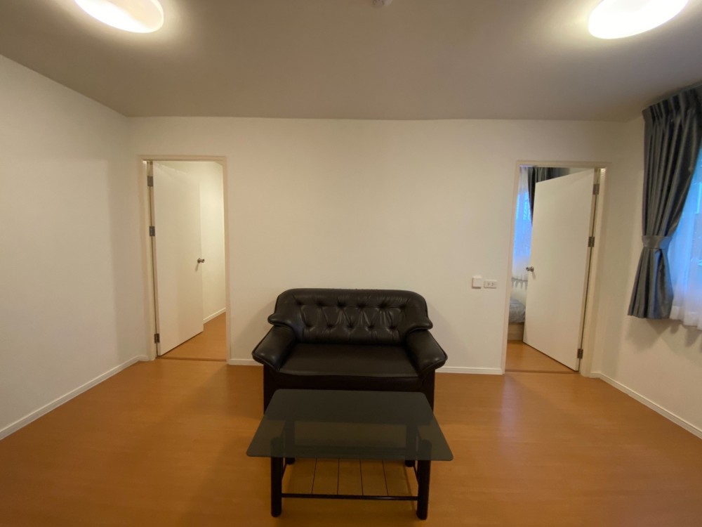 Condo for rent, Lumpini Township Rangsit Klong 1, fully furnished, ready to move in. Hurry up and book now. Don't miss it.