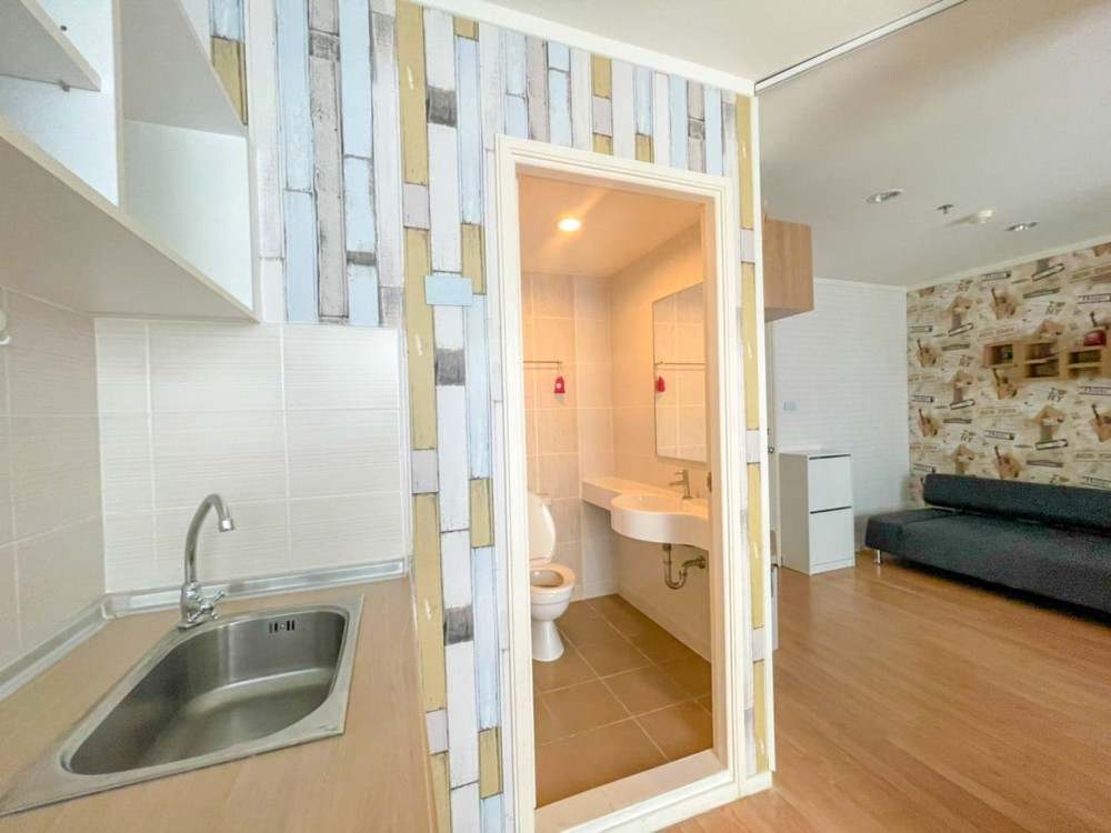 Condo for rent, Lumpini Mega City Bangna, room not exposed to the sun View of the Burapha Withi Expressway and fireworks in Suan Luang