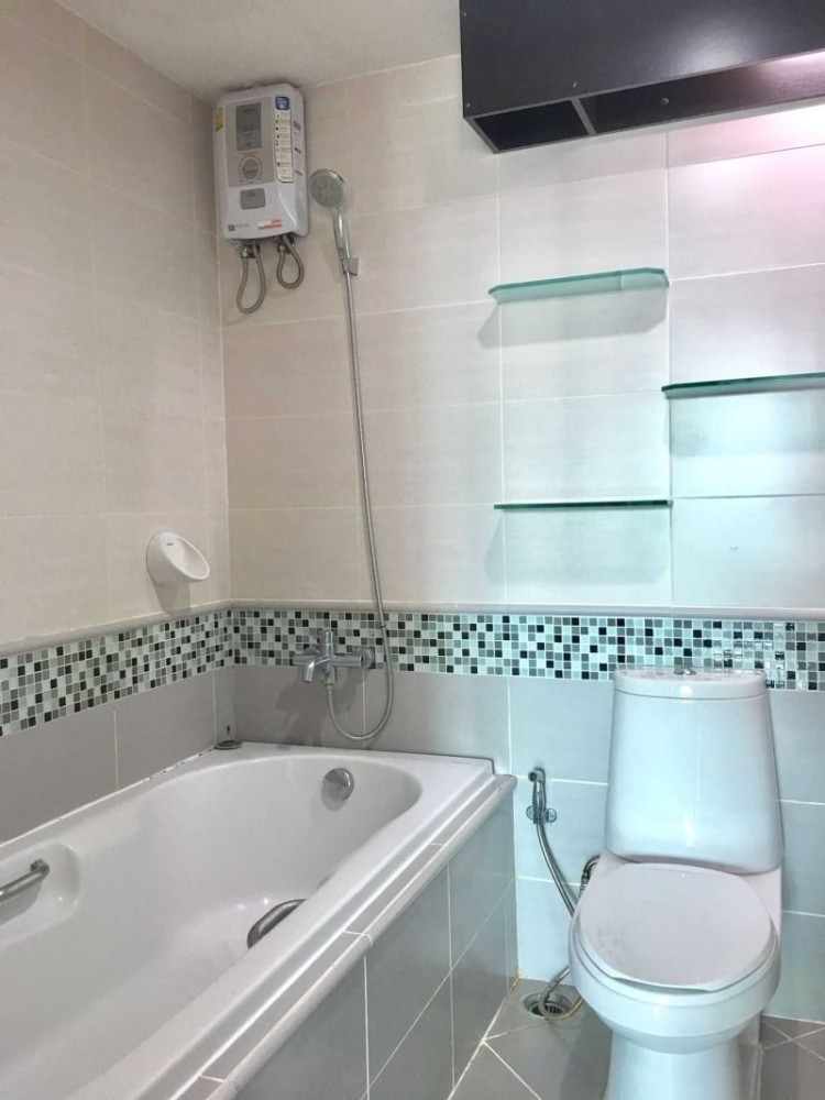 Condo for rent, Waterford Sukhumvit 50, fully furnished, complete with electrical appliances. ready to move in can't miss