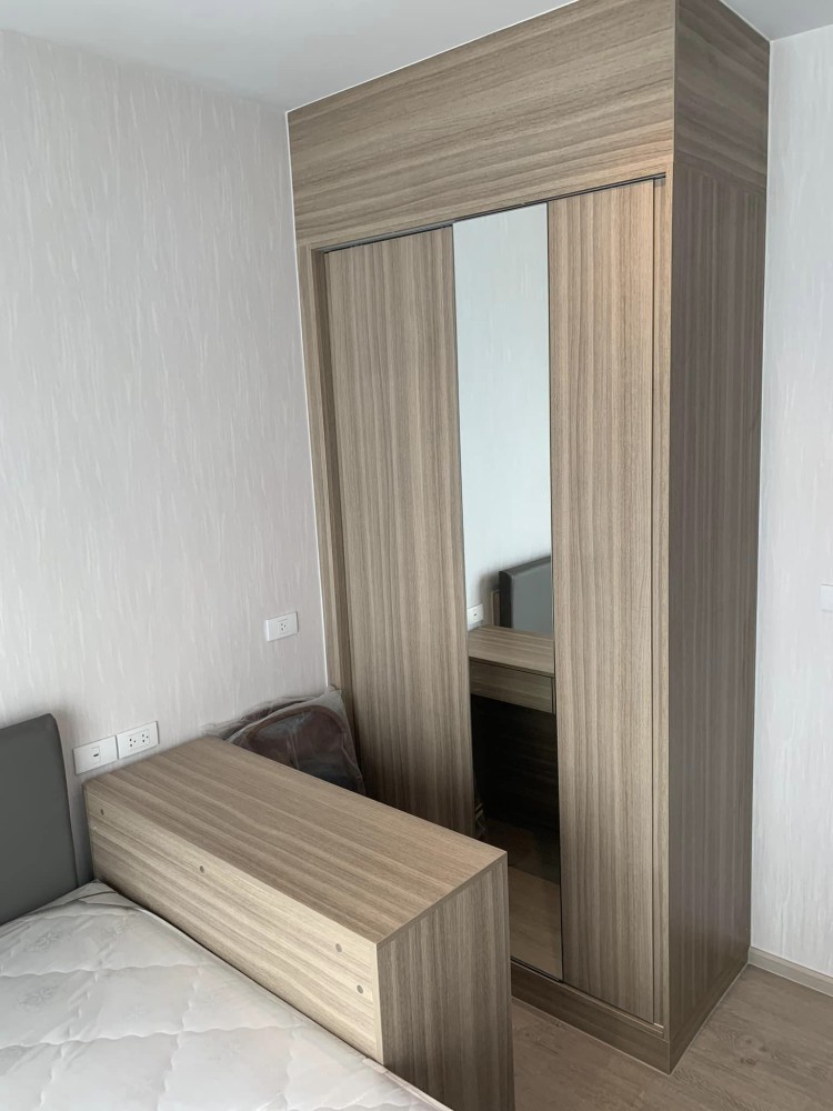 Condo for rent, Altitude Unicorn Sathorn - Thapra, high floor, beautiful view, well fitted with wallpaper and curtains.