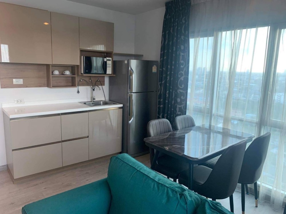 Condo for rent or sale, The Key Chaengwattana, private corner room The door does not hit anyone, good view, new floor, wide living room
