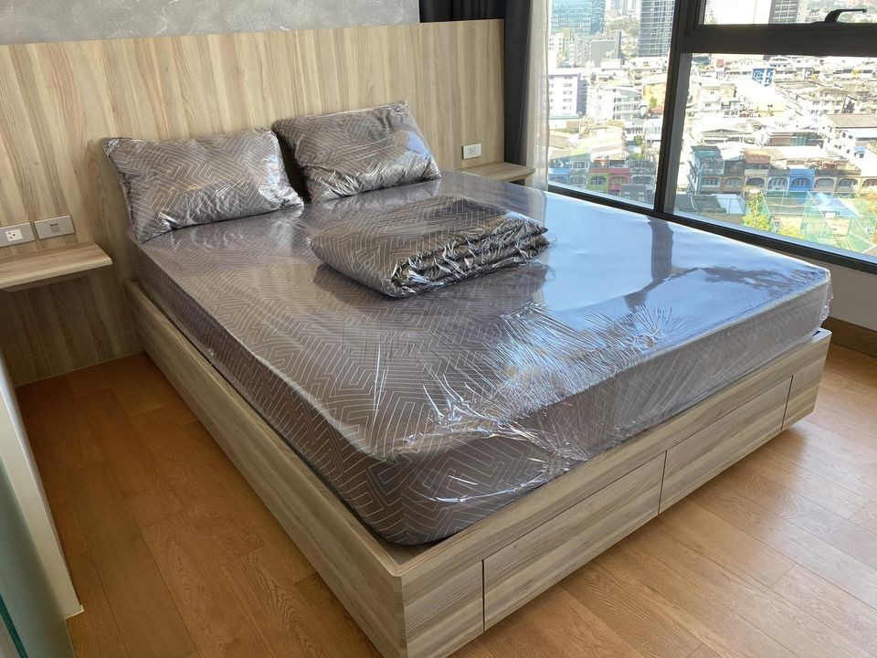 Condo for rent, The Lumpini 24, beautiful room, fully furnished, complete central area, can't miss it, hurry up