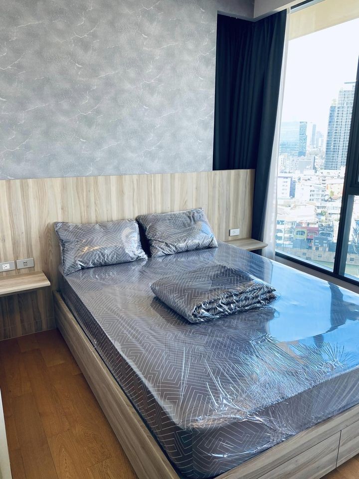 Condo for rent, The Lumpini 24, beautiful room, fully furnished, complete central area, can't miss it, hurry up