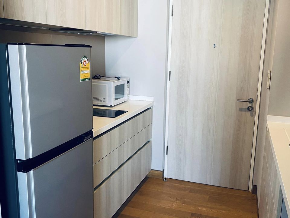 Condo for rent, The Lumpini 24, beautiful room, fully furnished, complete central area, can't miss it, hurry up