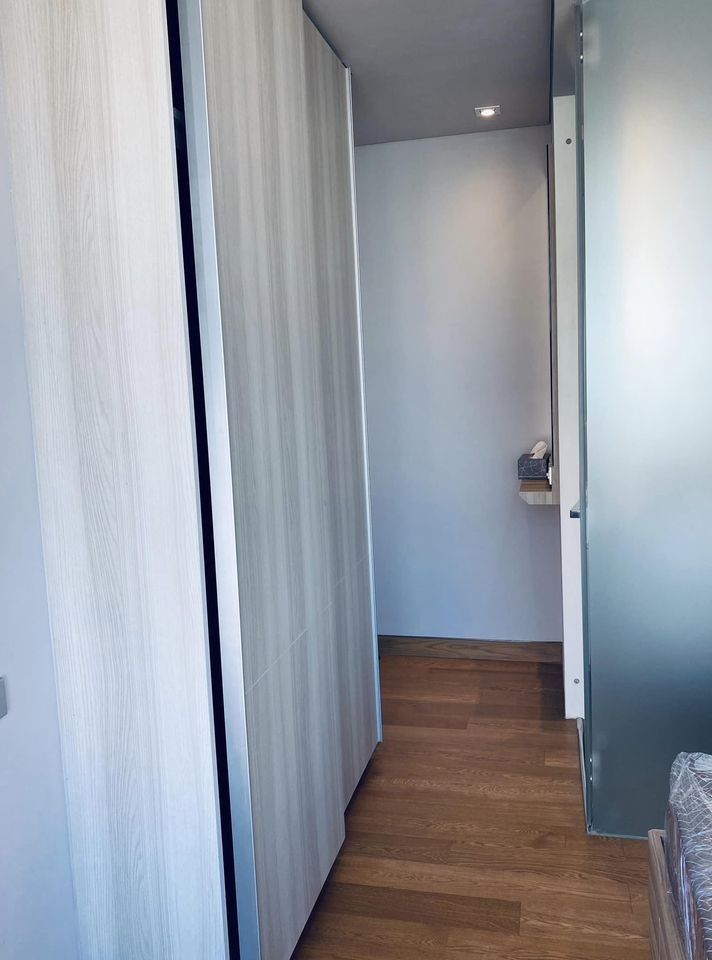 Condo for rent, The Lumpini 24, beautiful room, fully furnished, complete central area, can't miss it, hurry up