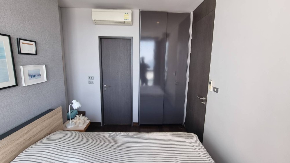 Condo for rent, The Lumpini 24, fully furnished room, high floor, beautiful view, ready to move in, complete with central facilities