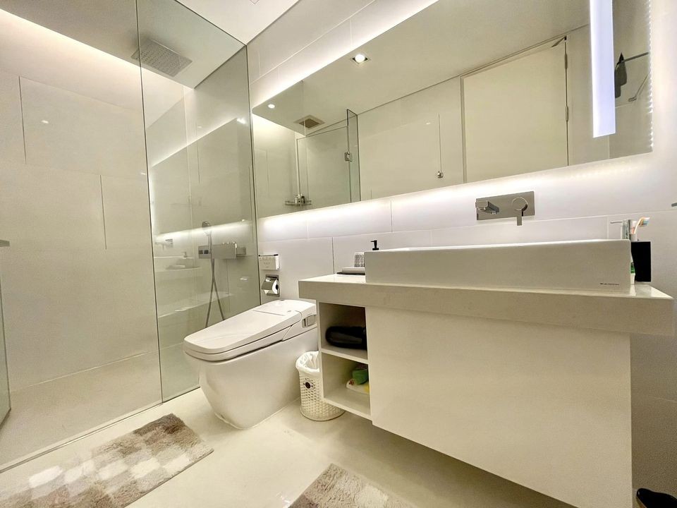 Condo for rent, The Bangkok Sathorn, high floor, beautiful room, east facing, fully furnished, luxurious decoration, well designed.