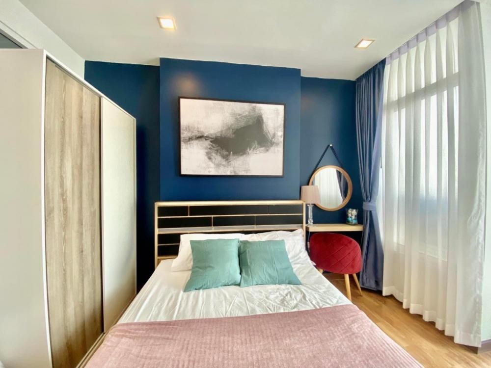 Condo for rent, The Coast Bangkok, Sukhumvit-Bangna, high floor, beautiful view, master bedroom, wide living space.