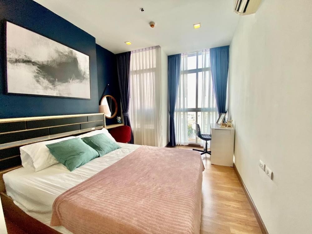 Condo for rent, The Coast Bangkok, Sukhumvit-Bangna, high floor, beautiful view, master bedroom, wide living space.