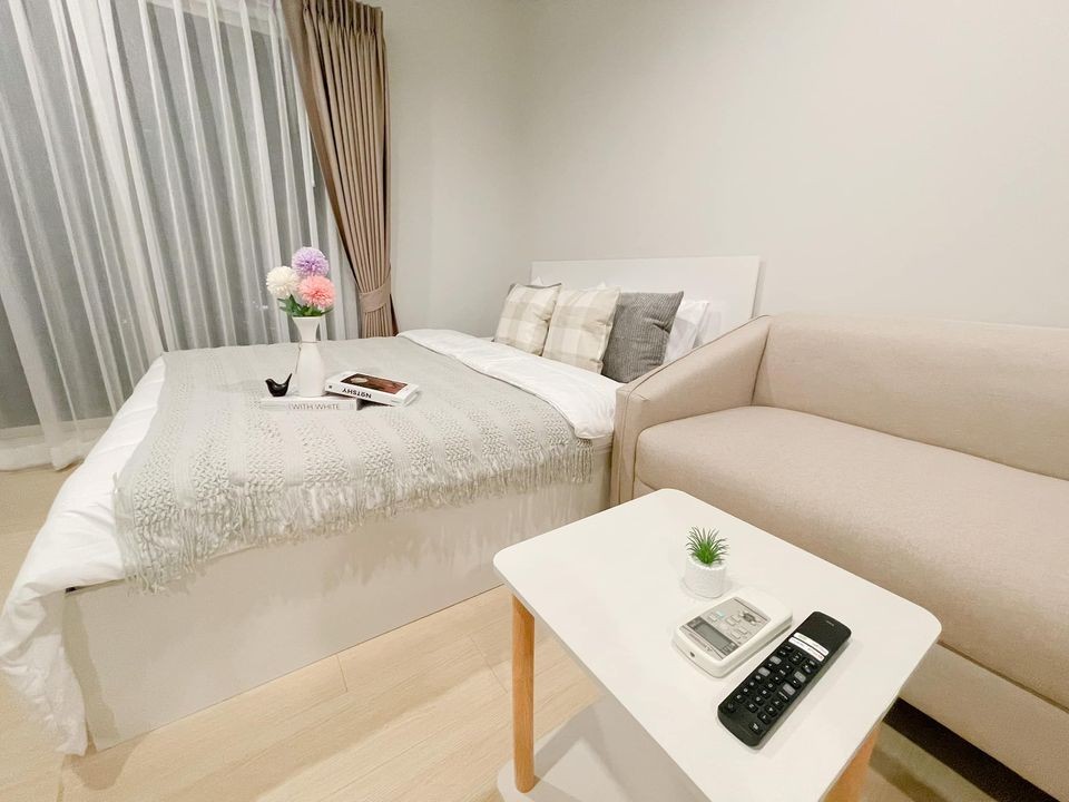 Condo for rent, Metro Sky Wutthakat, high floor, fully furnished and ready to move in. Can't miss it.