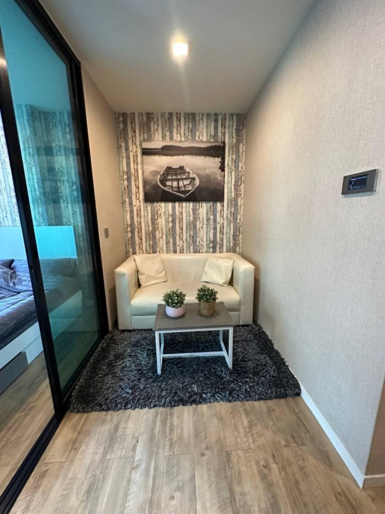 Condo for rent, H2 Glow, fully furnished, beautiful room, new room, nice to live in, very clean, fully furnished, just carry the bag and move in.