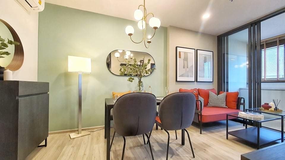 Condo for rent, XT Huai Khwang, beautifully decorated room, good location, near BTS, convenient transportation, ready to move in, book now.